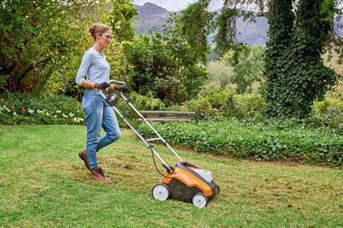 SCARIFICATEUR STIHL RLA 240 + AK20 + AL101